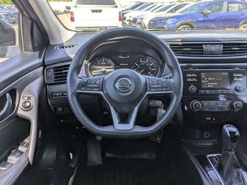 Used 2018 Nissan Rogue Sport S w/ S Appearance Package image 15