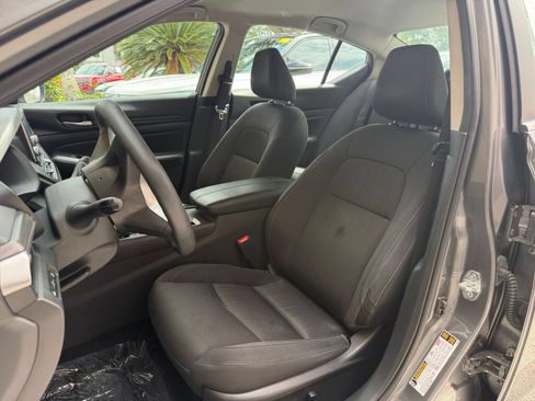 Used 2025 Nissan Altima 2.5 SV FWD image 22
