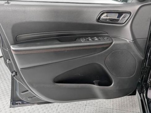 Used 2023 Dodge Durango GT RWD image 13