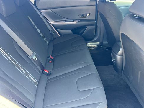 Used 2024 Hyundai Elantra SEL FWD image 10