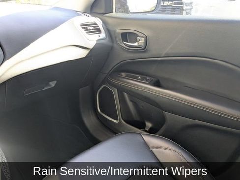 Used 2020 Jeep Compass Latitude w/ Popular Equipment Group image 20