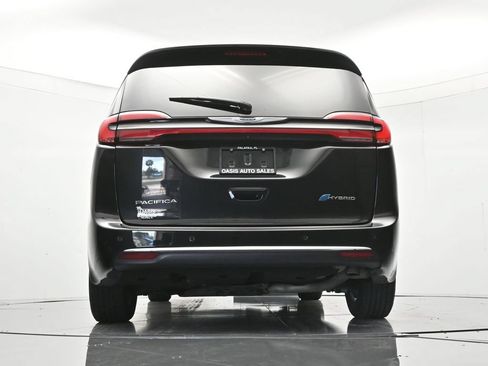 Used 2023 Chrysler Pacifica Touring-L FWD image 41