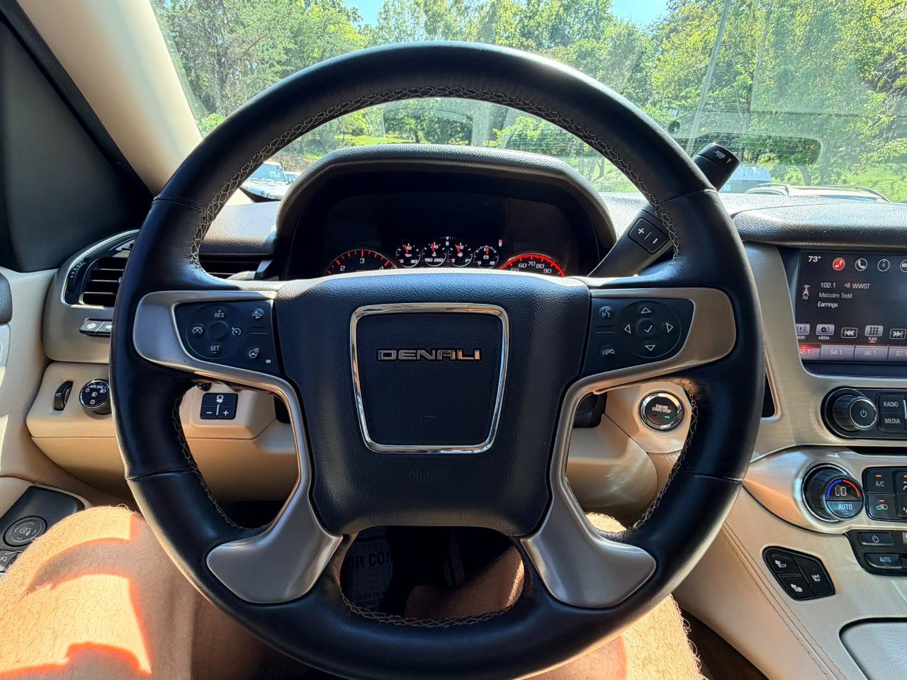 Used 2016 GMC Yukon XL Denali AWD/4WD image 26