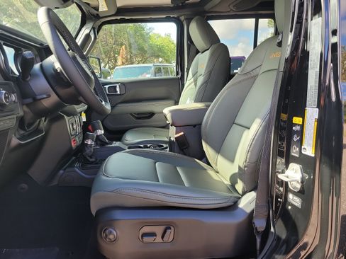 New 2026 Jeep Gladiator Mojave AWD/4WD image 13