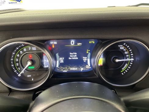 Used 2022 Jeep Wrangler Unlimited Sahara w/ Cold Weather Group image 24