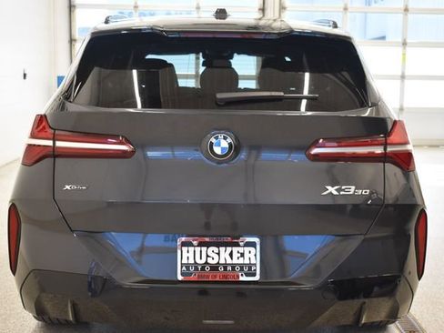 Used 2025 BMW X3 xDrive30i AWD/4WD image 11