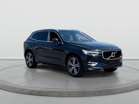 Used 2020 Volvo XC60 T5 Momentum w/ Protection Package Premier FWD image 2