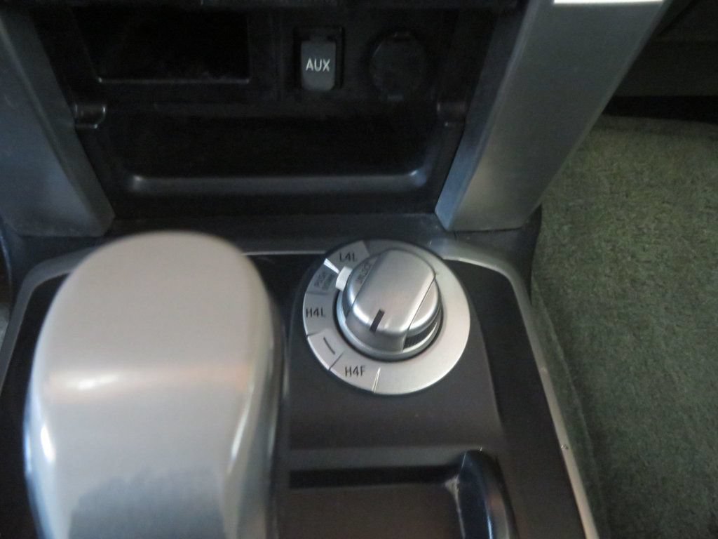 Used 2011 Toyota 4Runner Limited AWD/4WD image 41