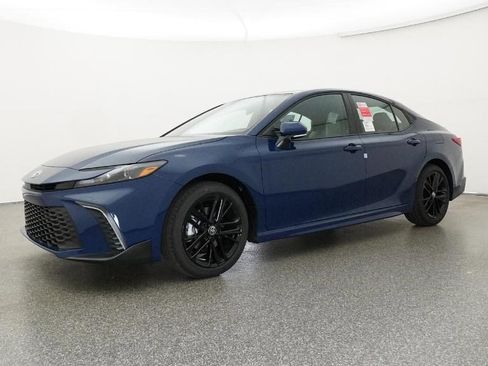 New 2026 Toyota Camry SE image 6
