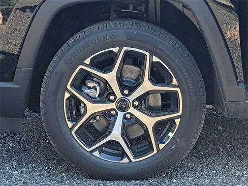 New 2025 Jeep Compass Limited w/ Sun & Sound Group image 25