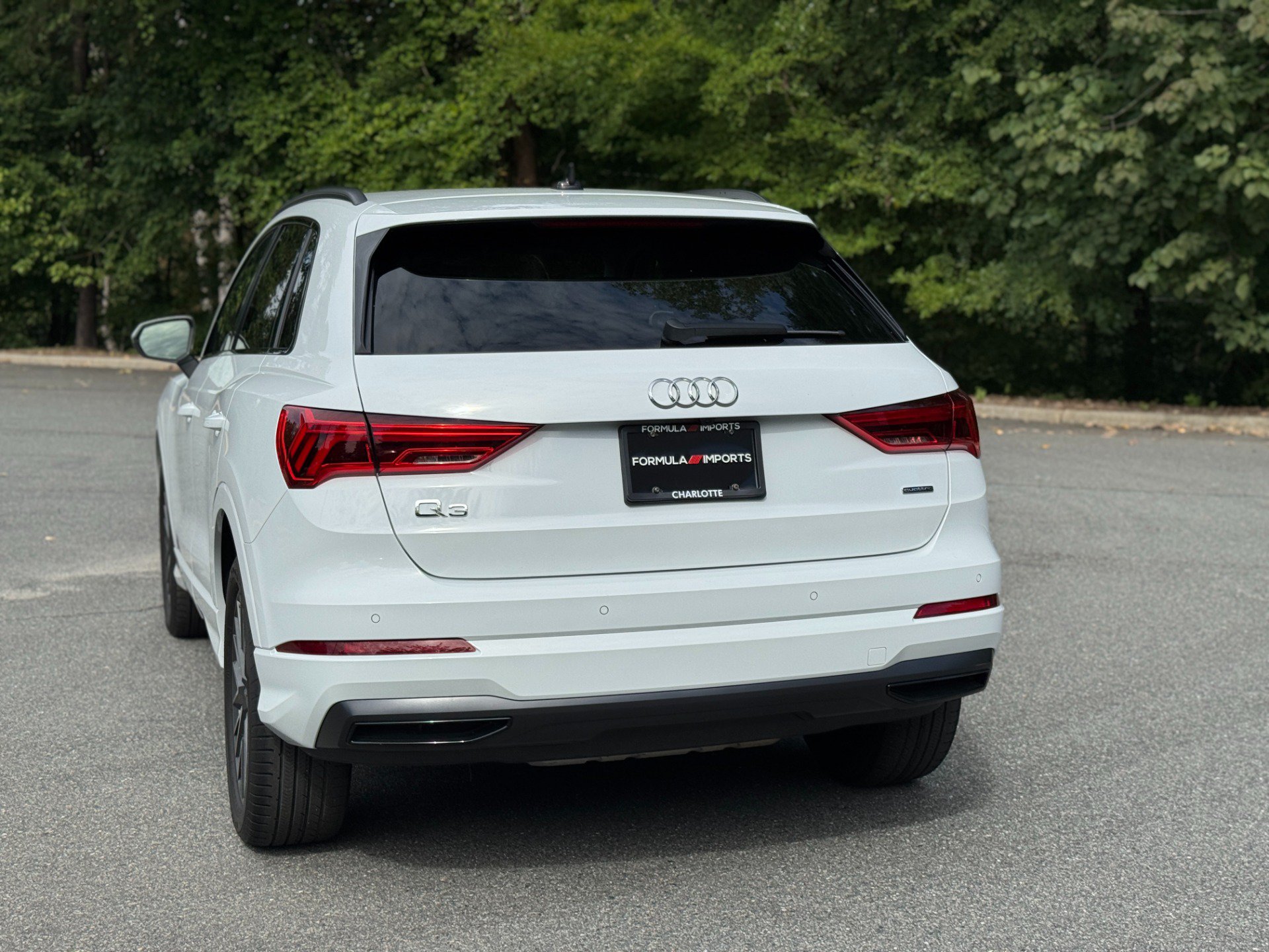 Used 2023 Audi Q3 2.0T Premium w/ Convenience Package AWD/4WD image 9