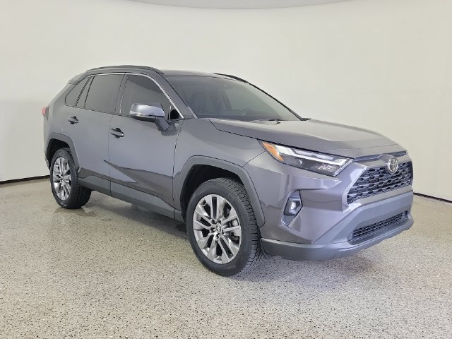 Used 2023 Toyota RAV4 XLE Premium AWD/4WD image 4