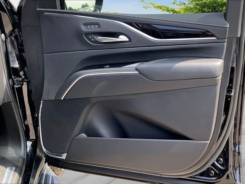 Used 2023 Cadillac Escalade Sport AWD/4WD image 27