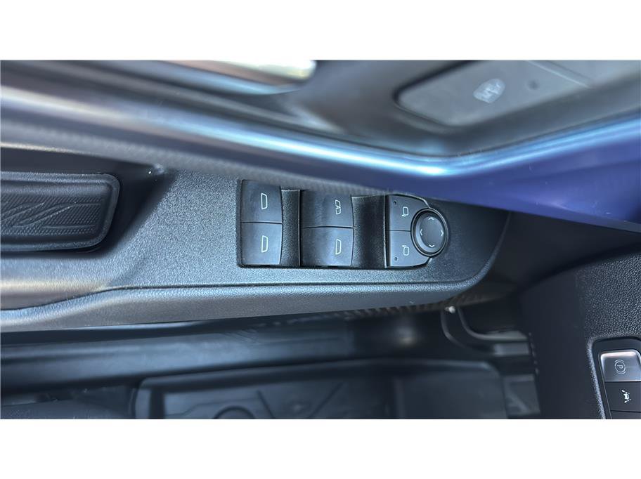 Used 2024 Chevrolet Equinox EV LT FWD image 37