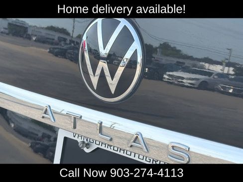 Used 2021 Volkswagen Atlas Cross Sport SE w/ Panoramic Sunroof Package FWD image 8