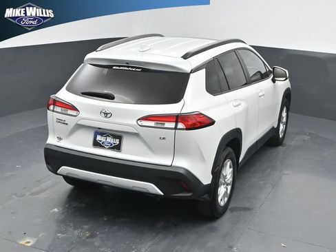 Used 2022 Toyota Corolla Cross LE image 15