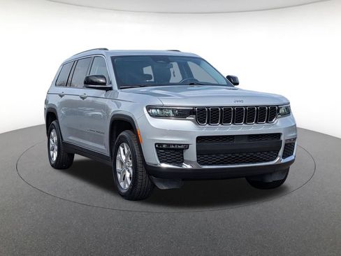 Used 2022 Jeep Grand Cherokee L Limited AWD/4WD image 3