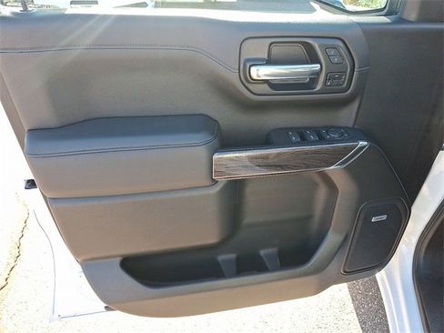 Used 2020 Chevrolet Silverado 1500 LTZ w/ LTZ Premium Package image 9