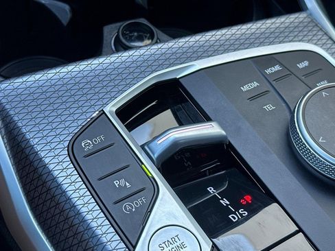 Used 2025 BMW 330i Sedan w/ Convenience Package image 25