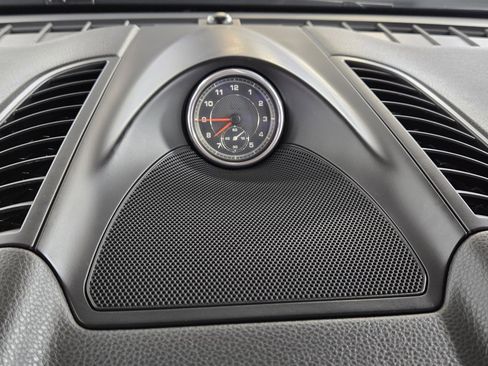 Used 2018 Porsche Cayenne Platinum Edition image 14