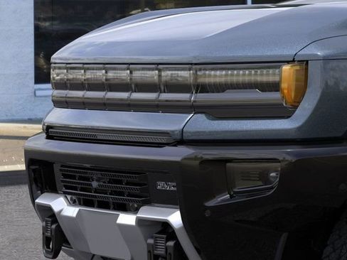 New 2025 GMC Hummer EV 2X image 13