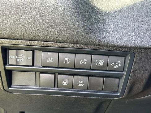 Used 2024 Toyota Tundra Limited image 22