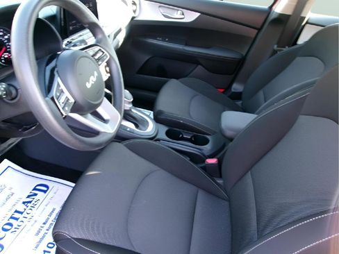 Used 2024 Kia Forte LXS image 13