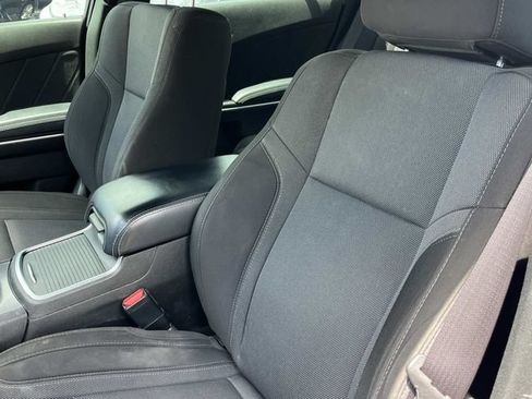 Used 2022 Dodge Charger SXT RWD image 32