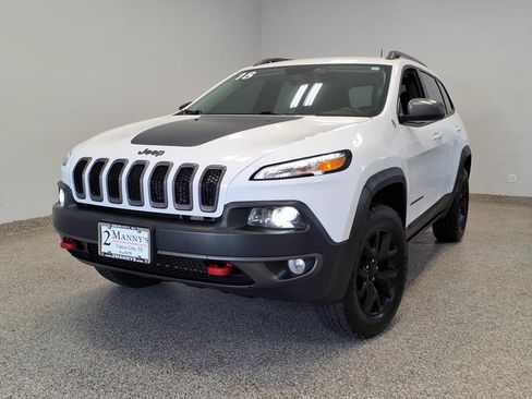 Used 2018 Jeep Cherokee Trailhawk w/ Comfort & Convenience Group AWD/4WD image 1