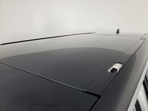 Used 2024 Rivian R1S Adventure AWD/4WD image 13