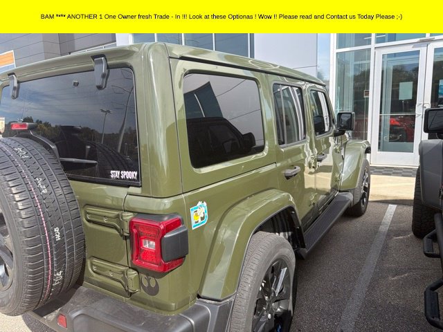 Used 2022 Jeep Wrangler Unlimited Sahara AWD/4WD image 8