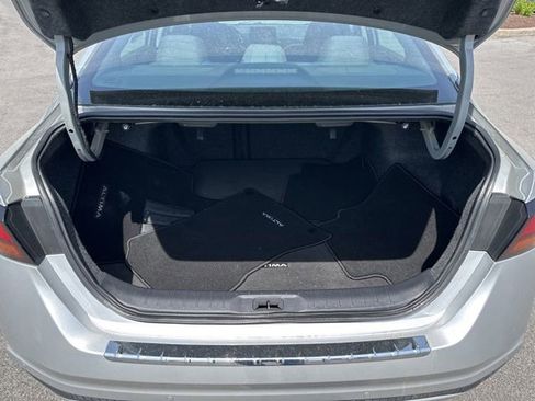 Certified 2022 Nissan Altima 2.5 SV FWD image 15