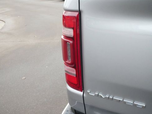 Used 2022 RAM 1500 Limited w/ Body Color Bumper Group image 17