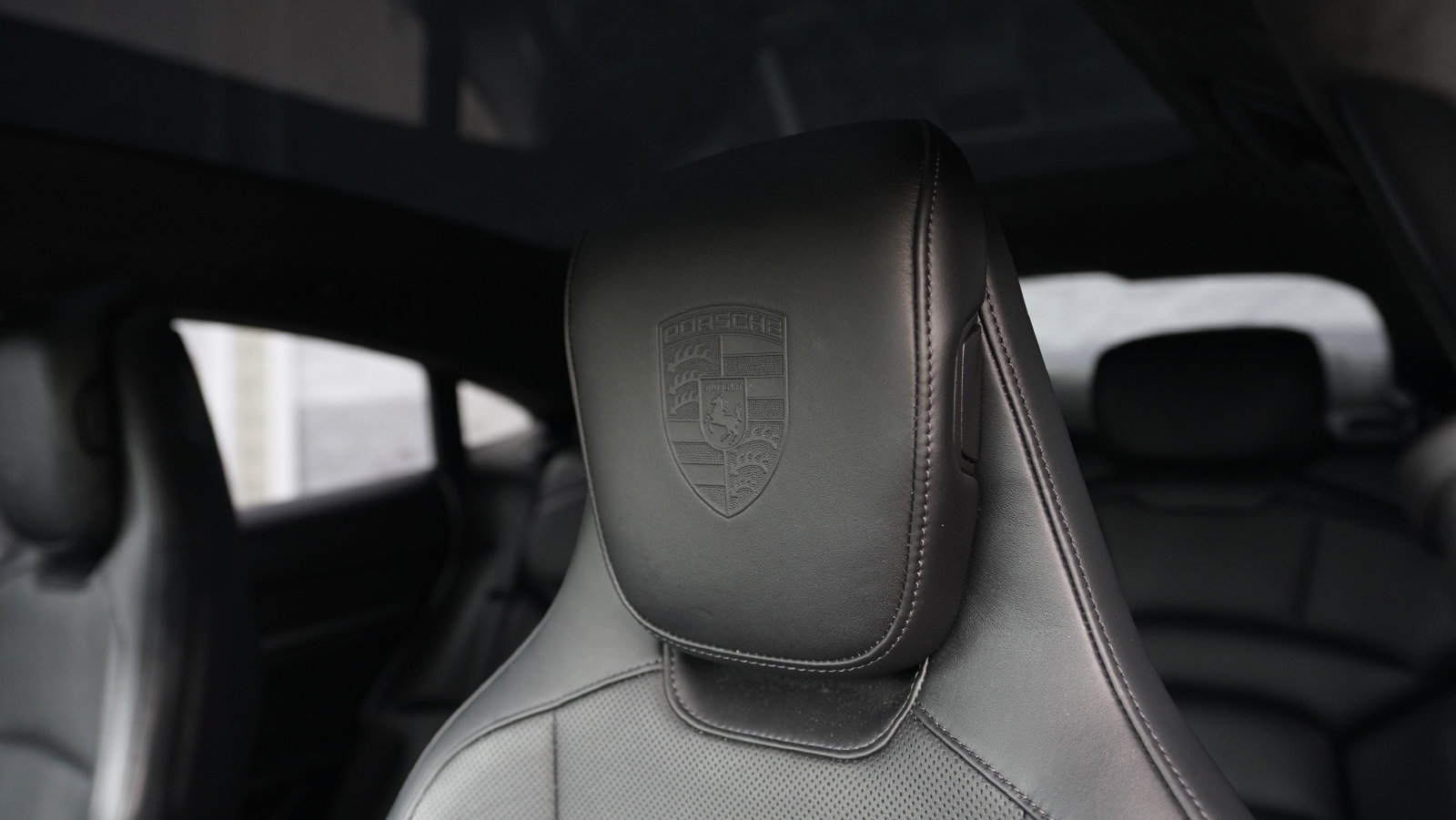 Used 2022 Porsche Taycan Turbo S AWD/4WD image 32