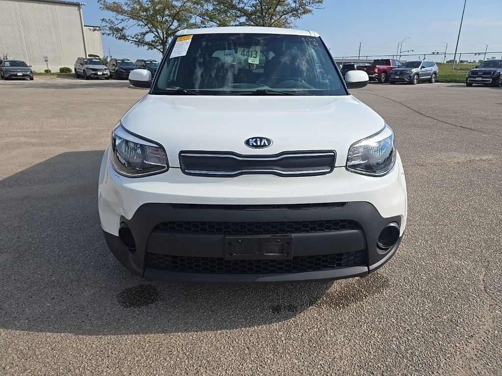 Used 2017 Kia Soul w/ Convenience Package FWD image 2