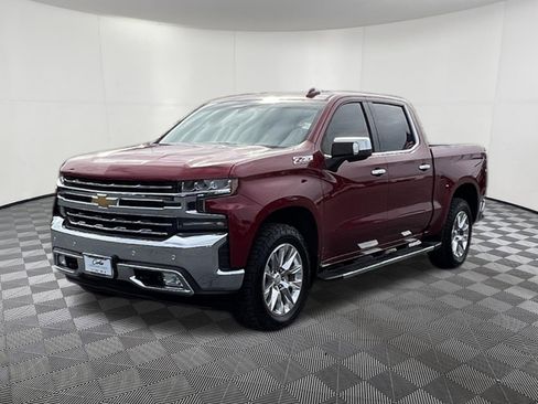 Used 2020 Chevrolet Silverado 1500 LTZ w/ LTZ Premium Package AWD/4WD image 3