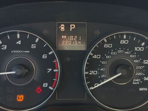 Used 2011 Subaru Outback 2.5i Premium w/ Popular Equipment Group 2A image 19