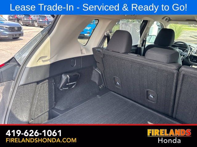 Used 2025 Nissan Rogue S FWD image 28