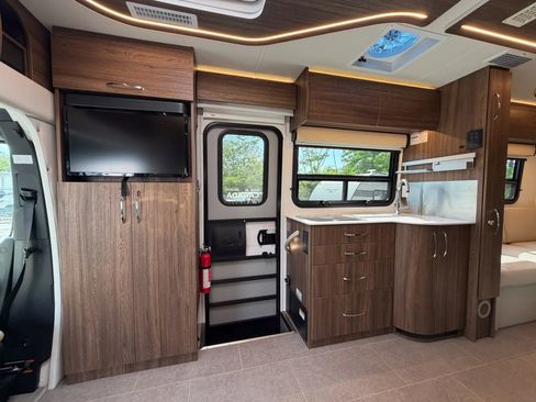 Used 2024 Mercedes-Benz Sprinter 3500 image 51