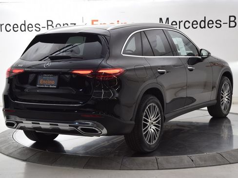 Certified 2024 Mercedes-Benz GLC 300 image 6