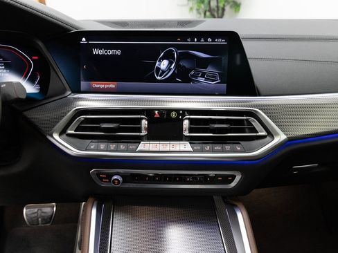 Used 2020 BMW X6 M50i image 18