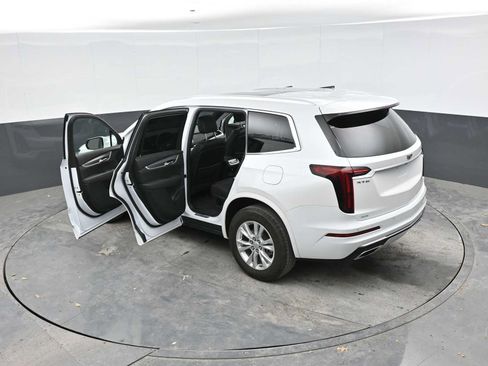 Used 2024 Cadillac XT6 Luxury AWD/4WD image 34