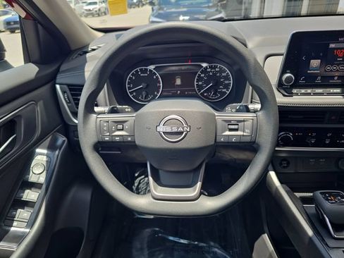 Used 2026 Nissan Rogue S FWD image 12