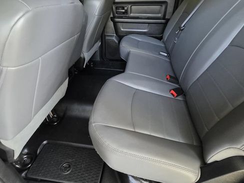 Used 2017 RAM 1500 Tradesman AWD/4WD image 9