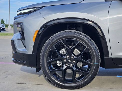 New 2026 Chevrolet Traverse RS AWD/4WD image 12