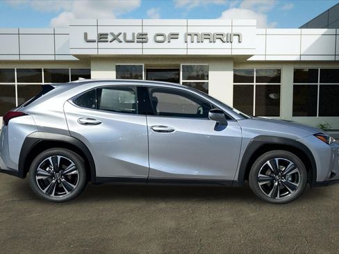 New 2026 Lexus UX 300h FWD image 7