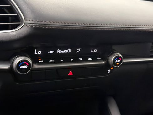 Used 2025 MAZDA MAZDA3 s FWD image 22