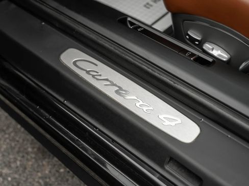 Used 2013 Porsche 911 Carrera 4 AWD/4WD image 17