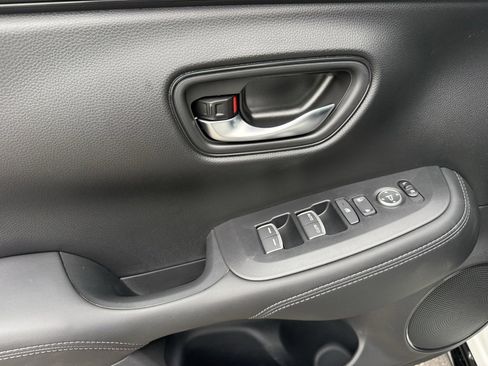 New 2026 Honda HR-V EX-L image 18
