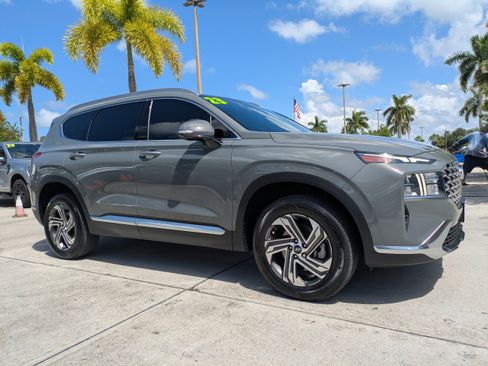 Used 2023 Hyundai Santa Fe SEL w/ Premium Package AWD/4WD image 2